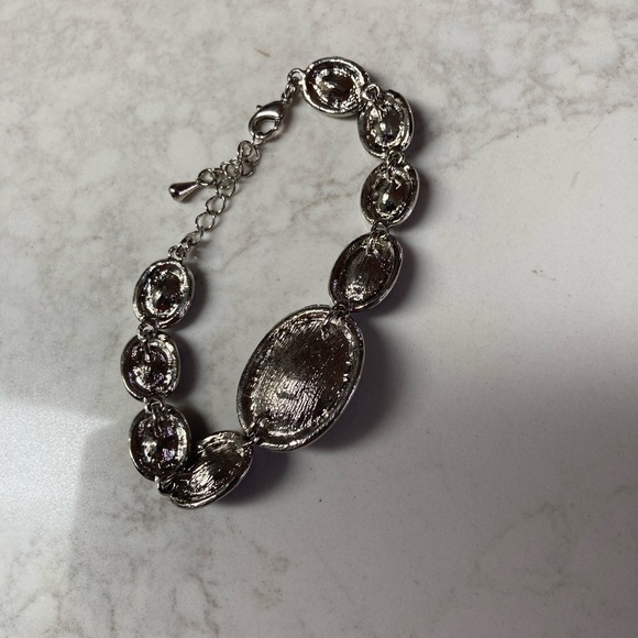 Sapphire bracelet 9 varied size Oval dark sapphire 203 round clear crystals 9”L - Picture 7 of 7